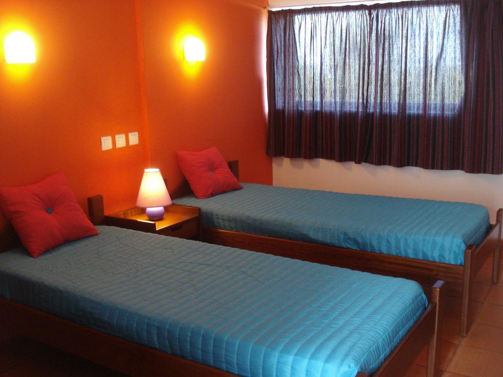 Hi Almograve - Pousada De Juventude Habitación foto